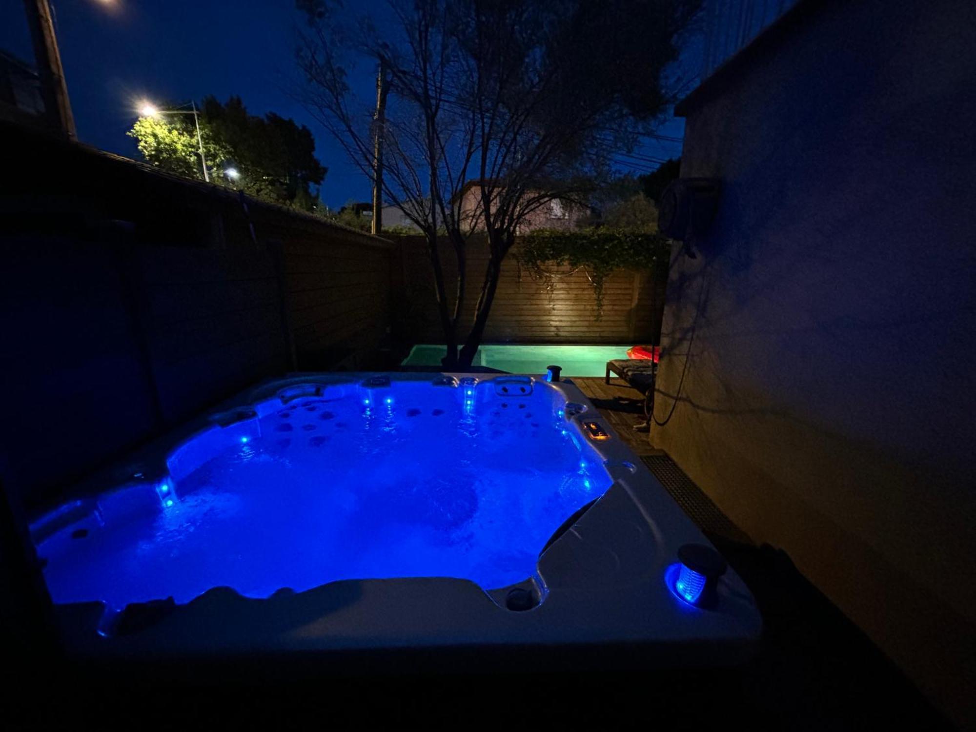 Maison Avec Piscine Et Jacuzzi Proche Des Plages Toulon Bagian luar foto